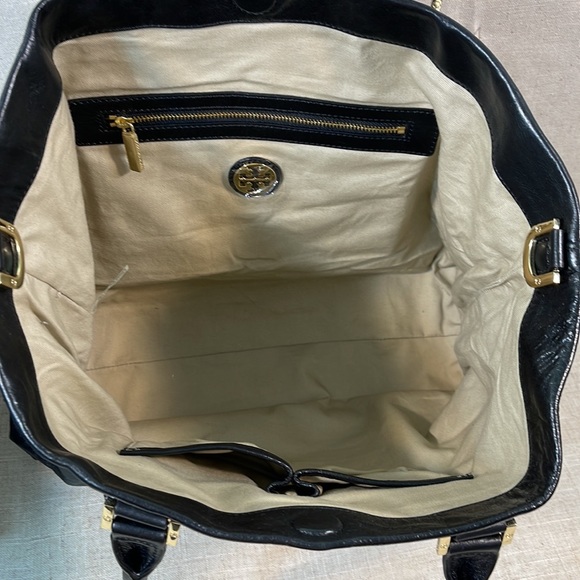 TORY BURCH Smooth Soft Shiny Black Leather Tote - Picture 7 of 9